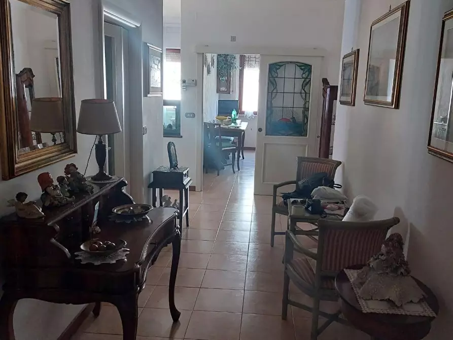 Immagine 7 di Appartamento in vendita  a Massa