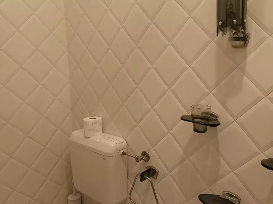 Immagine 14 di Appartamento in vendita  a Massa