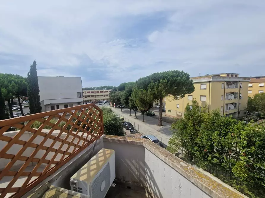 Immagine 13 di Appartamento in vendita  a Rosignano Marittimo