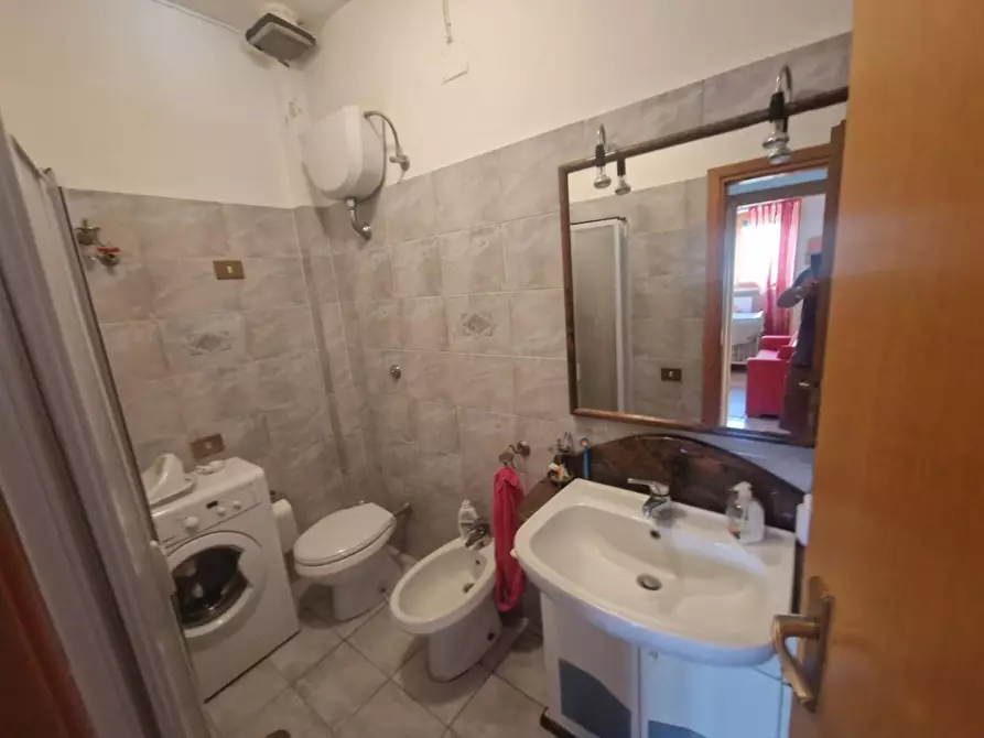 Immagine 10 di Appartamento in vendita  a Rosignano Marittimo