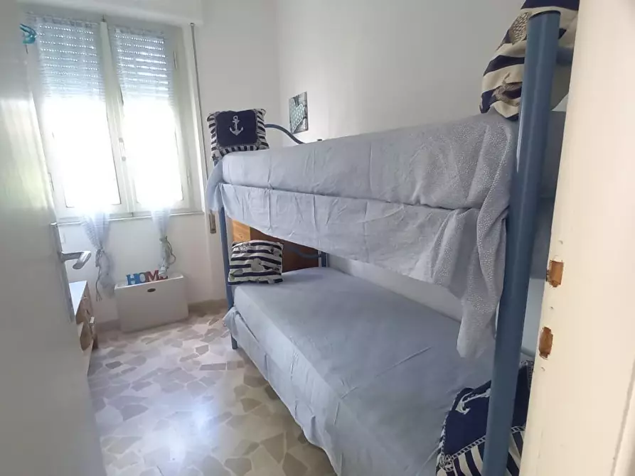 Immagine 13 di Appartamento in vendita  a Camaiore