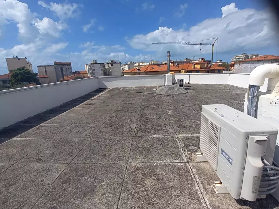 Immagine 43 di Appartamento in vendita  a Camaiore