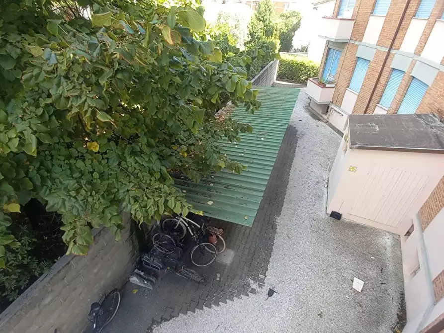 Immagine 25 di Appartamento in vendita  a Camaiore