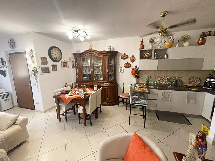 Immagine 10 di Appartamento in vendita  a Siena