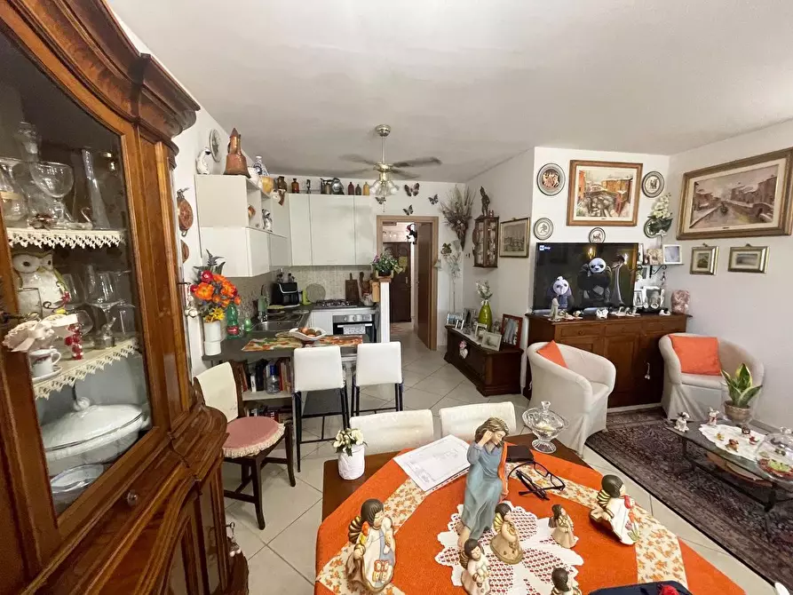 Immagine 8 di Appartamento in vendita  a Siena