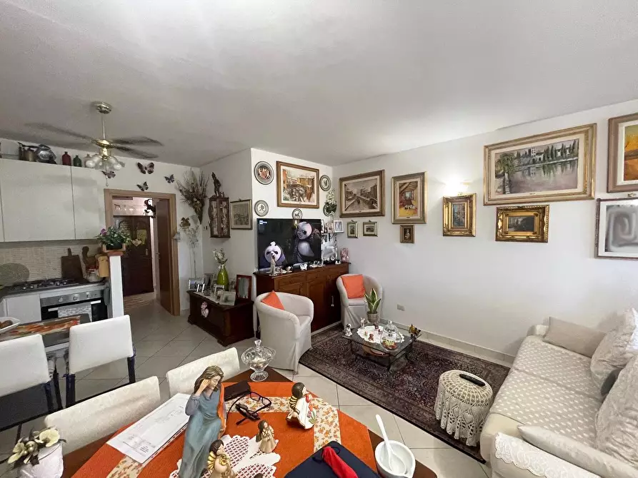 Immagine 6 di Appartamento in vendita  a Siena