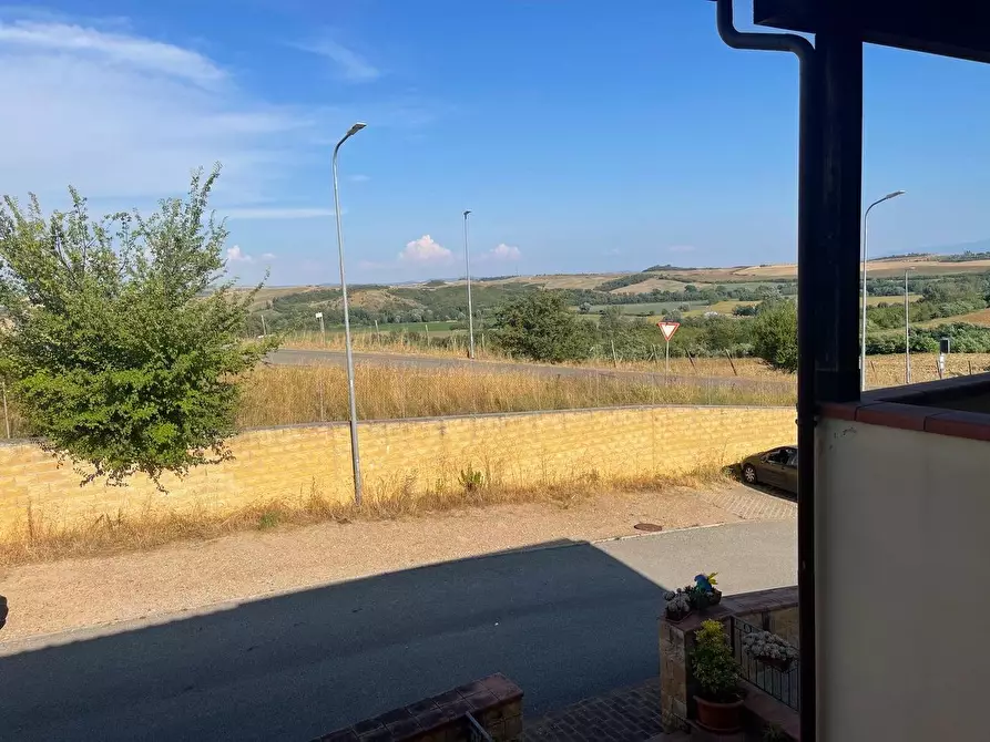 Immagine 15 di Appartamento in vendita  a Siena
