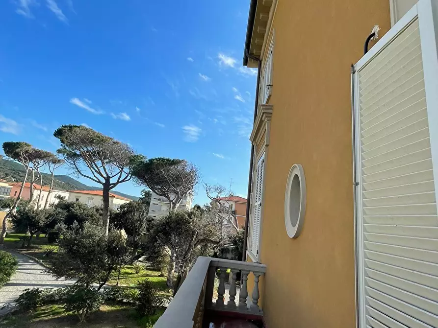 Immagine 16 di Appartamento in vendita  a Livorno