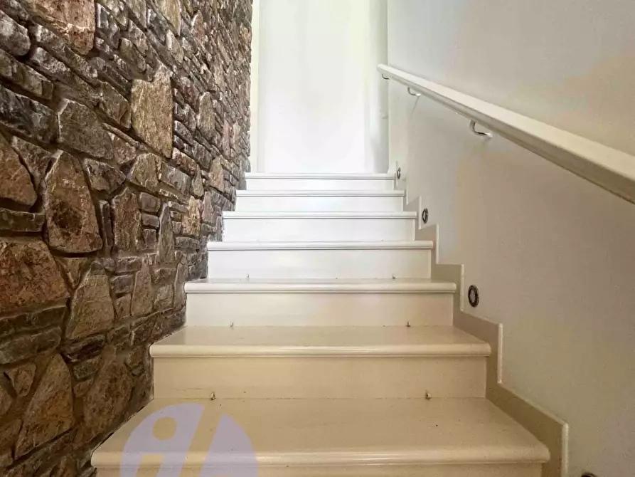 Immagine 15 di Villa in vendita  a Pietrasanta