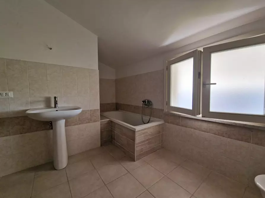 Immagine 27 di Villetta a schiera in vendita  a Crespina Lorenzana