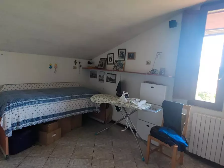 Immagine 22 di Villa in vendita  a Capannori