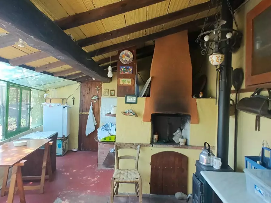 Immagine 42 di Villa in vendita  a Capannori