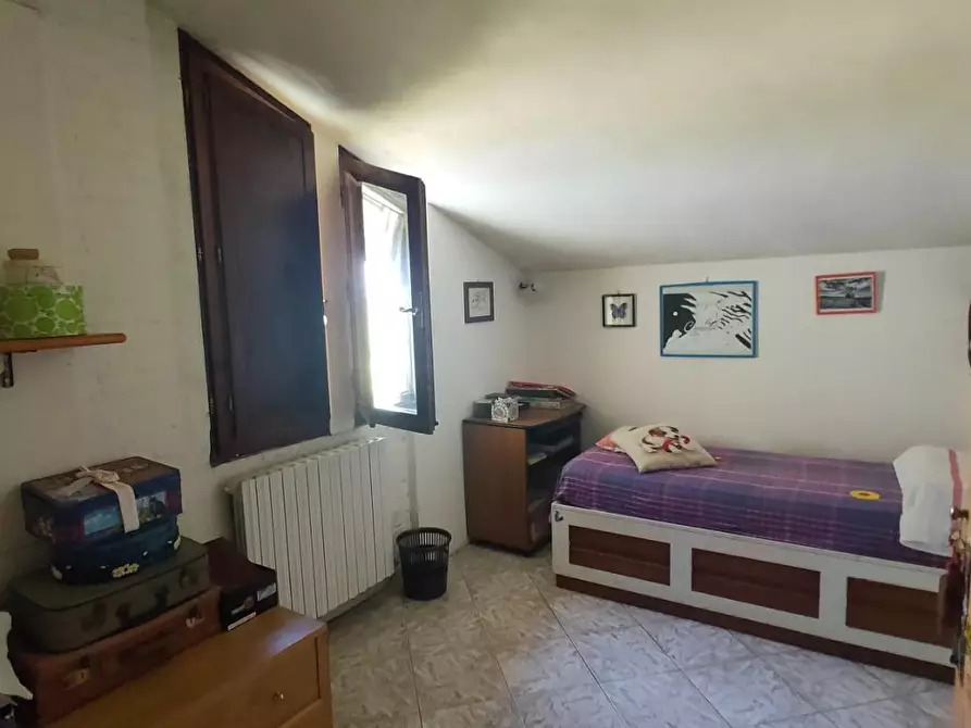 Immagine 23 di Villa in vendita  a Capannori