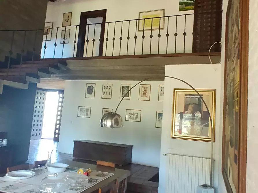 Immagine 8 di Villa in vendita  a Capannori