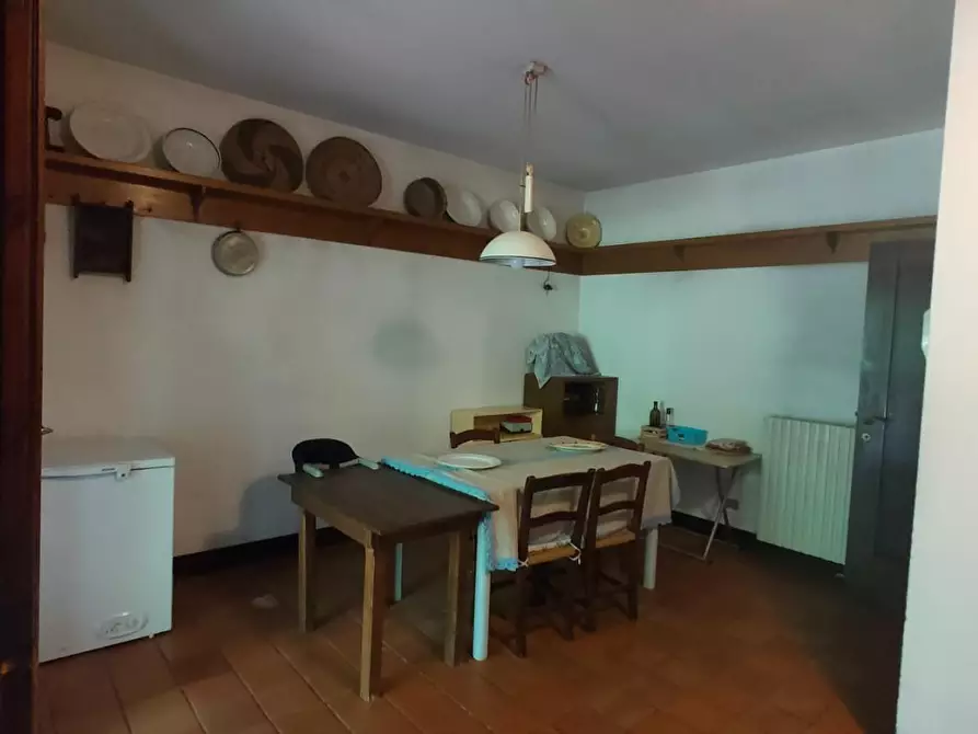 Immagine 10 di Villa in vendita  a Capannori