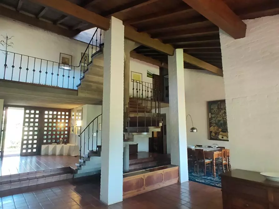 Immagine 6 di Villa in vendita  a Capannori