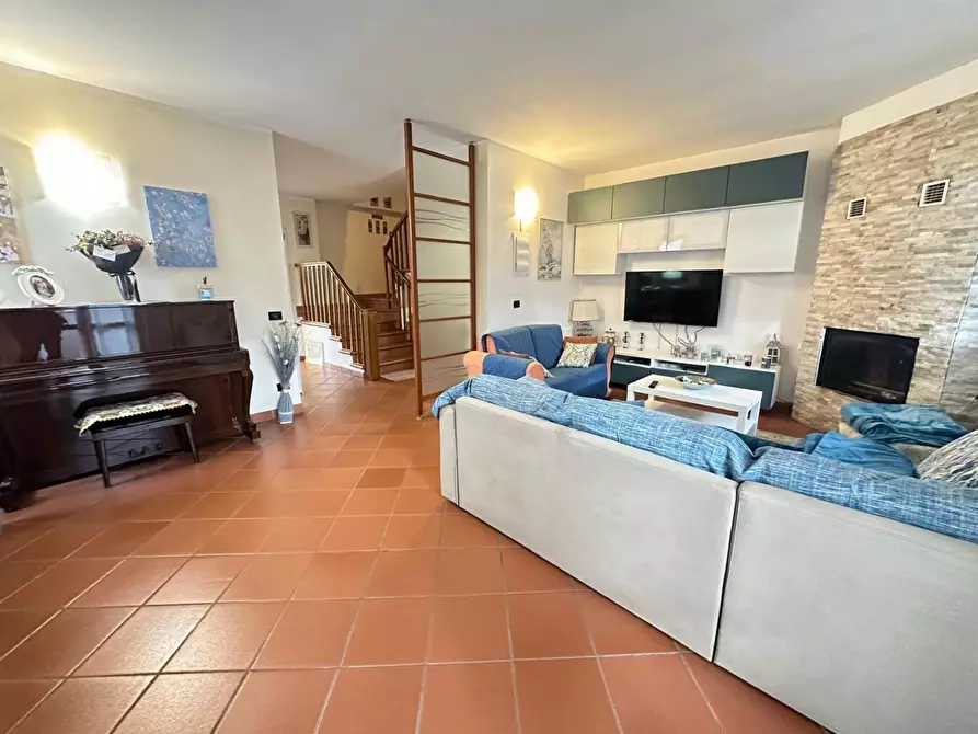 Immagine 10 di Villetta a schiera in vendita  a Empoli