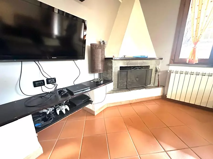 Immagine 41 di Villetta a schiera in vendita  a Empoli