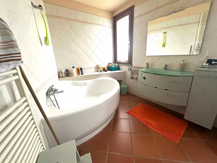 Immagine 20 di Villetta a schiera in vendita  a Empoli