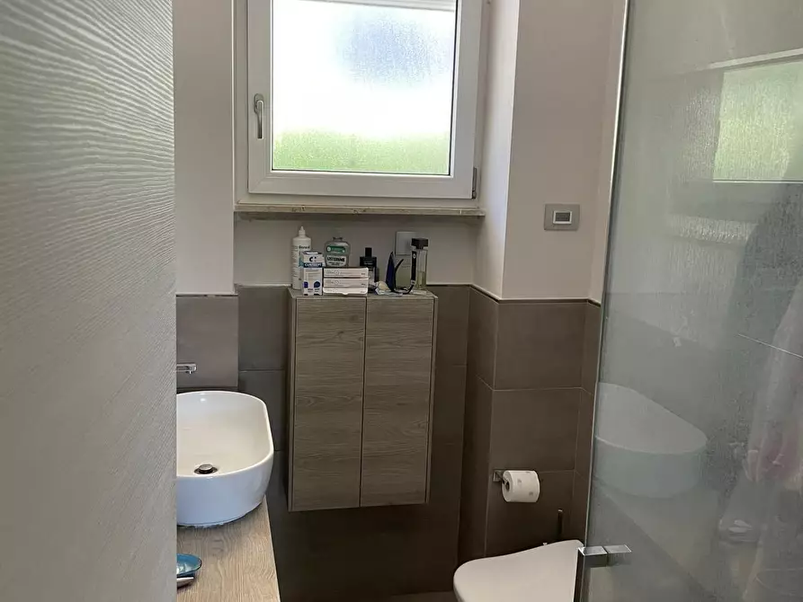 Immagine 7 di Appartamento in vendita  a Viareggio