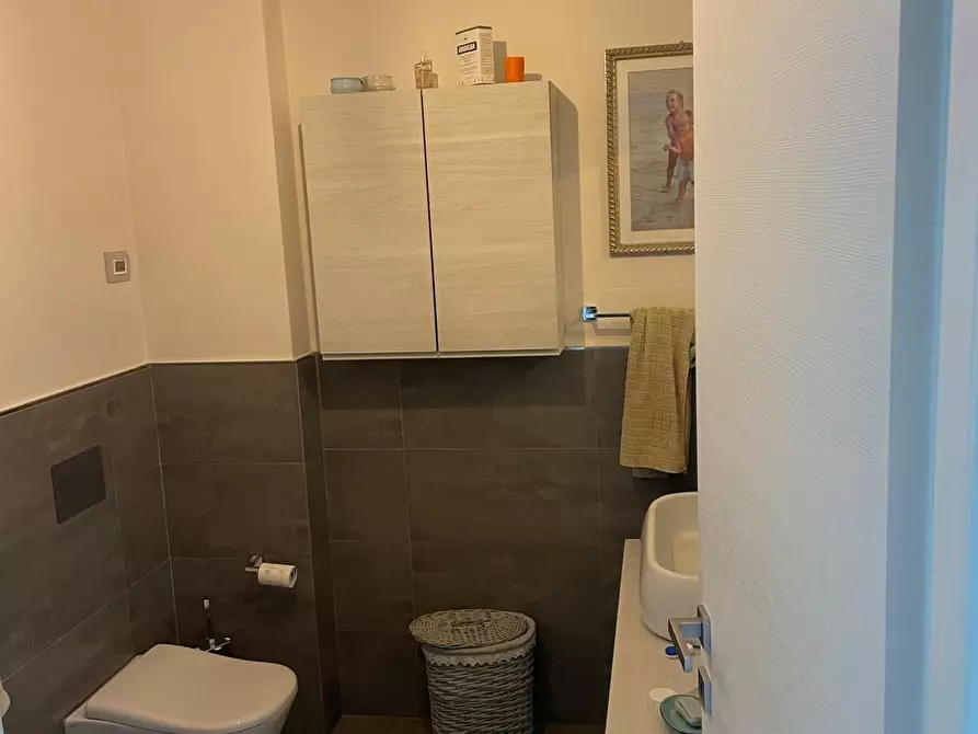 Immagine 9 di Appartamento in vendita  a Viareggio