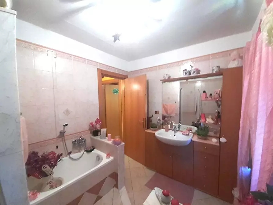 Immagine 20 di Mansarda in vendita  a Portovenere