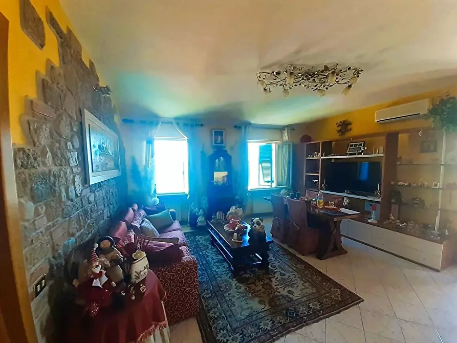 Immagine 31 di Mansarda in vendita  a Portovenere