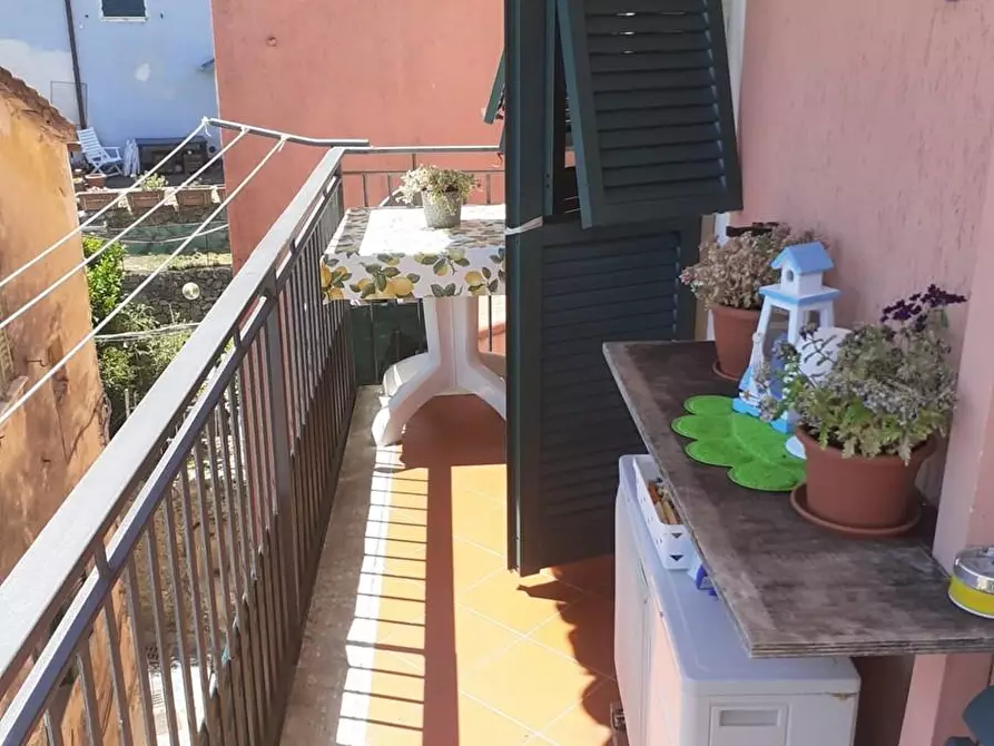 Immagine 25 di Mansarda in vendita  a Portovenere