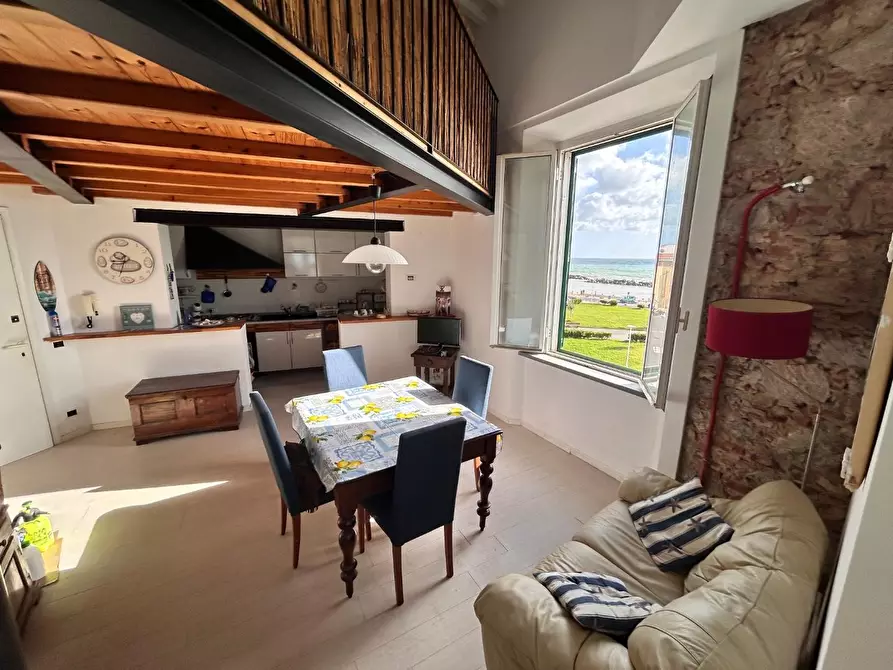 Immagine 1 di Appartamento in affitto  a Pisa