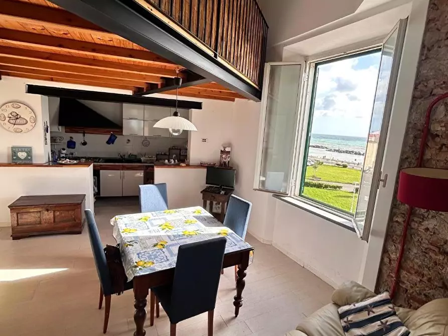 Immagine 11 di Appartamento in affitto  a Pisa