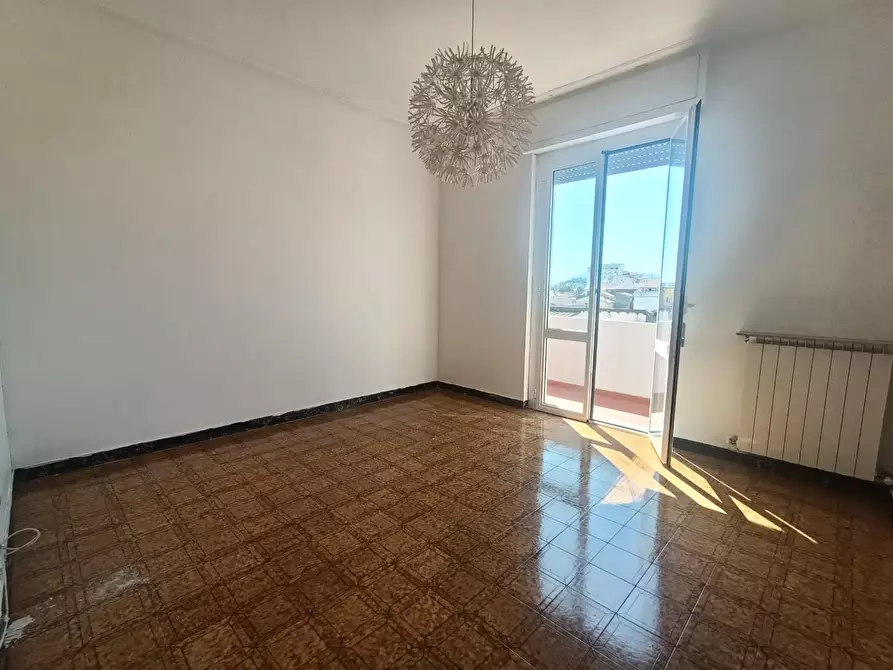 Immagine 3 di Appartamento in vendita  a Carrara