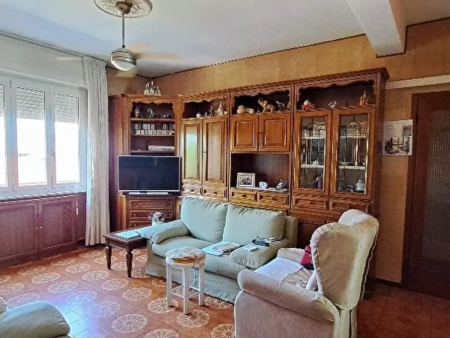 Immagine 2 di Appartamento in vendita  a Cascina