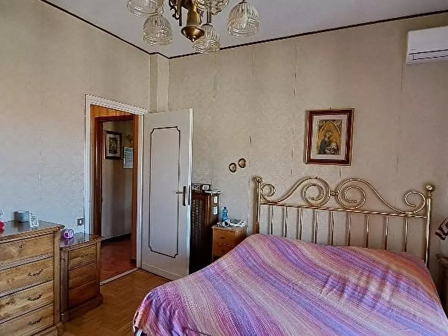 Immagine 17 di Appartamento in vendita  a Cascina