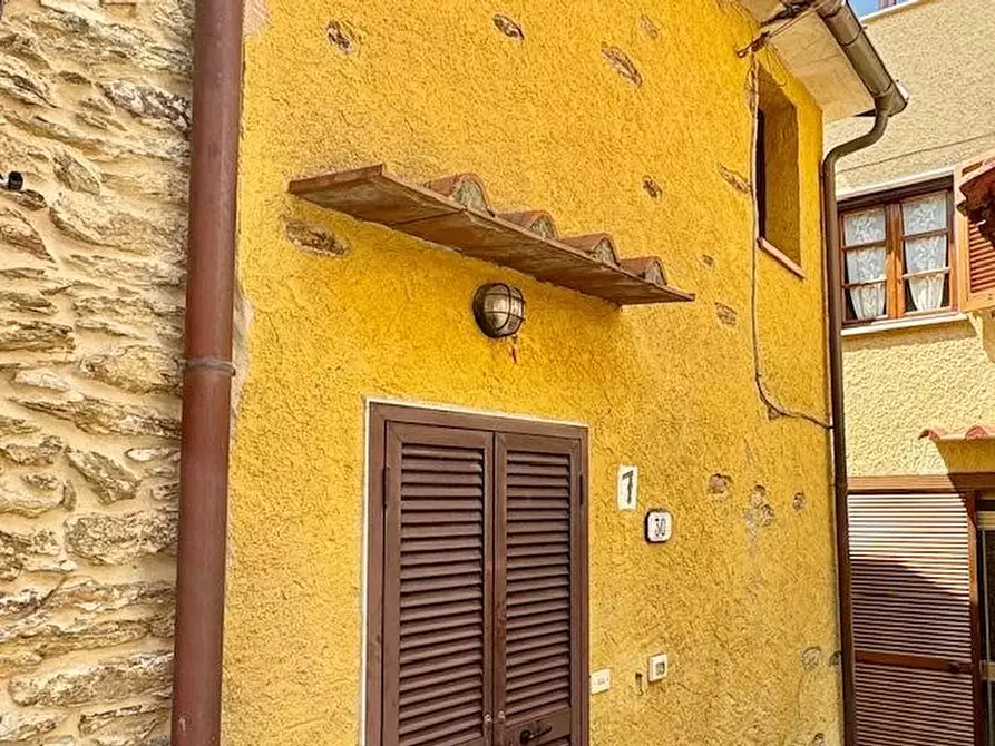 Immagine 3 di Terratetto in vendita  a Stazzema