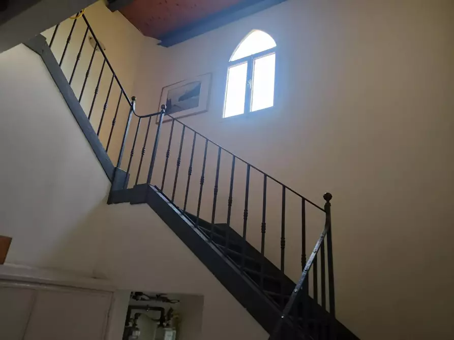 Immagine 2 di Appartamento in vendita  a Livorno