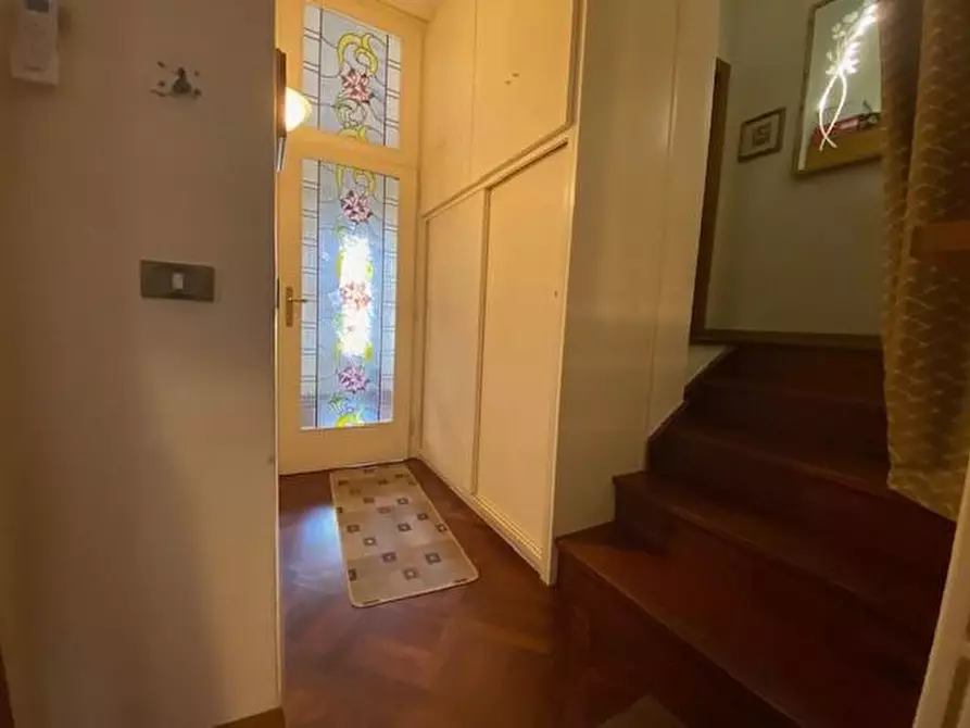 Immagine 7 di Villa in vendita  a Cascina