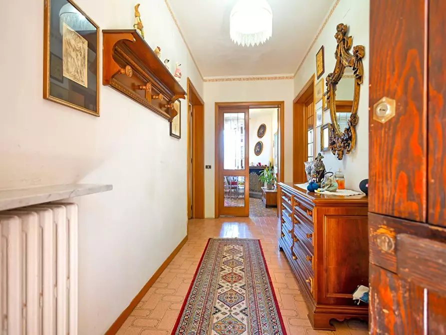 Immagine 19 di Casa trifamiliare in vendita  a Volterra