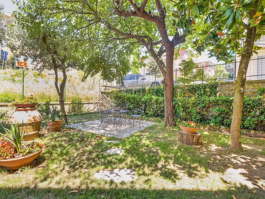 Immagine 39 di Casa trifamiliare in vendita  a Volterra