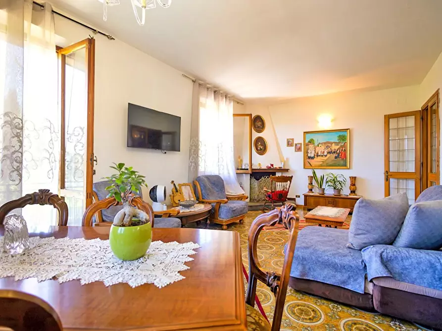 Immagine 26 di Casa trifamiliare in vendita  a Volterra