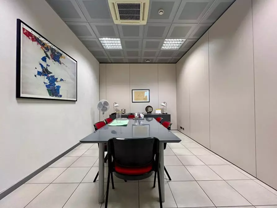 ufficio in vendita a Pisa in zona Ospedaletto