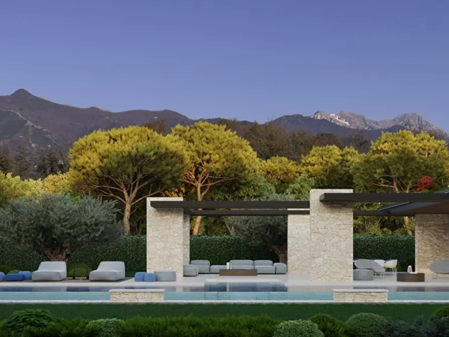 Immagine 5 di Villa in vendita  a Forte Dei Marmi