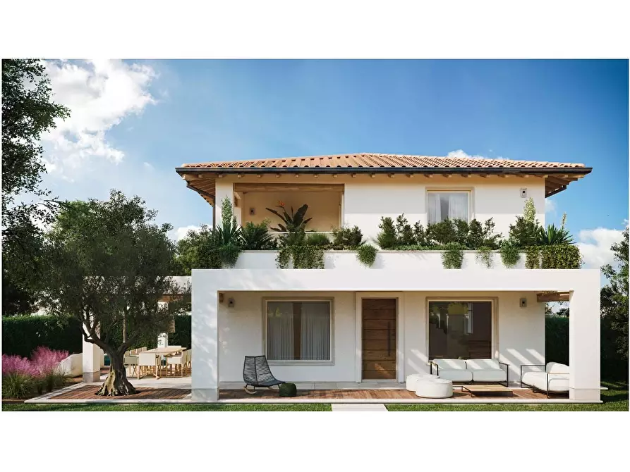 Immagine 1 di Villa in vendita  a Forte Dei Marmi
