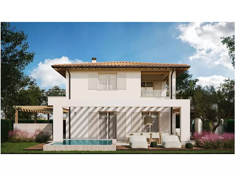 Immagine 3 di Villa in vendita  a Forte Dei Marmi