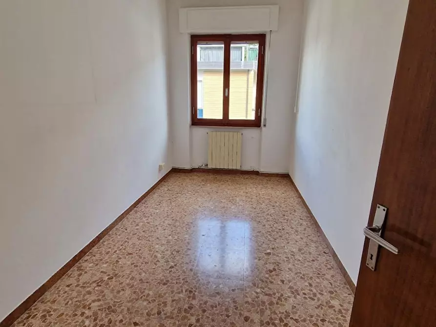 Immagine 14 di Appartamento in vendita  a Carrara