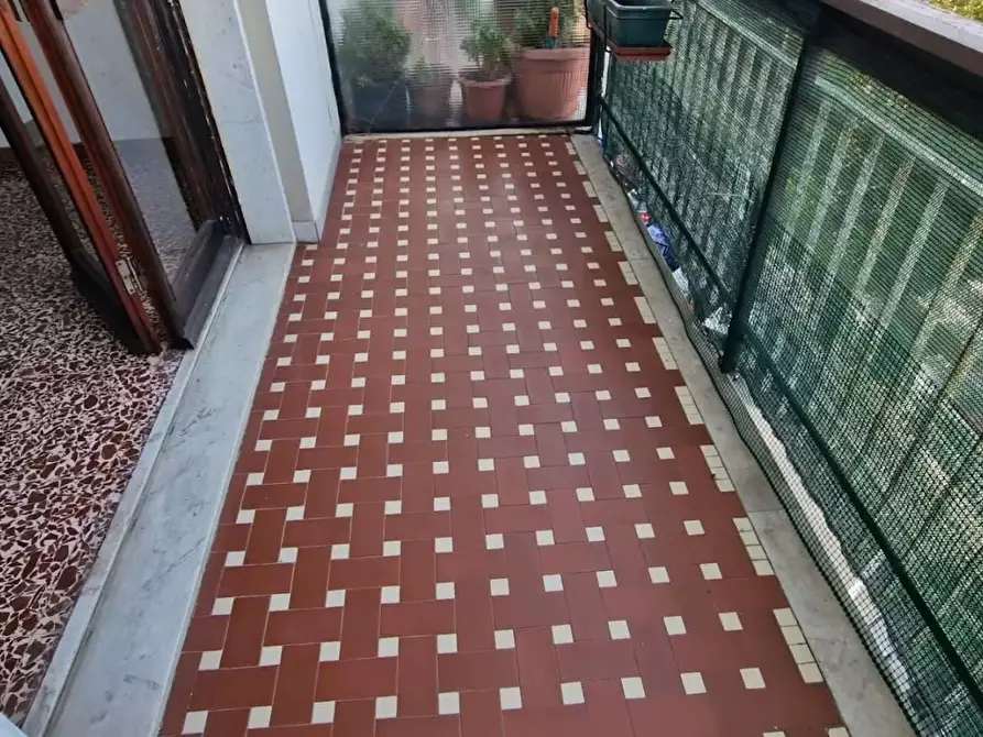 Immagine 17 di Appartamento in vendita  a Carrara