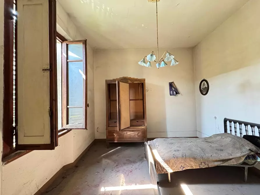 Immagine 13 di Villa in vendita  a Castelfiorentino