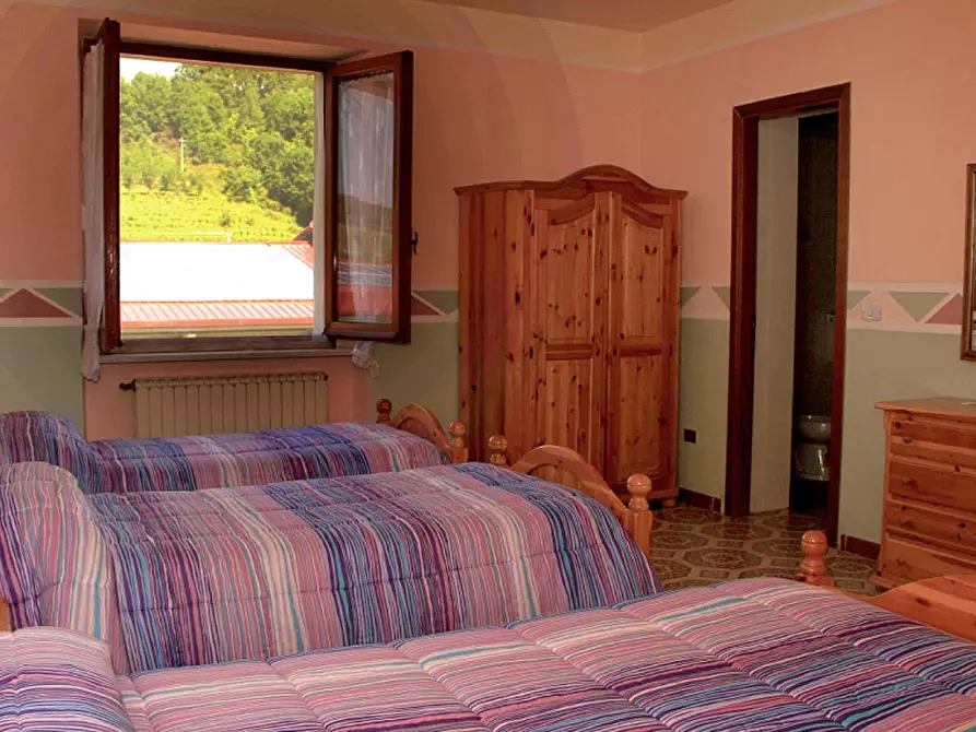 Immagine 25 di Agriturismo in vendita  a Fivizzano