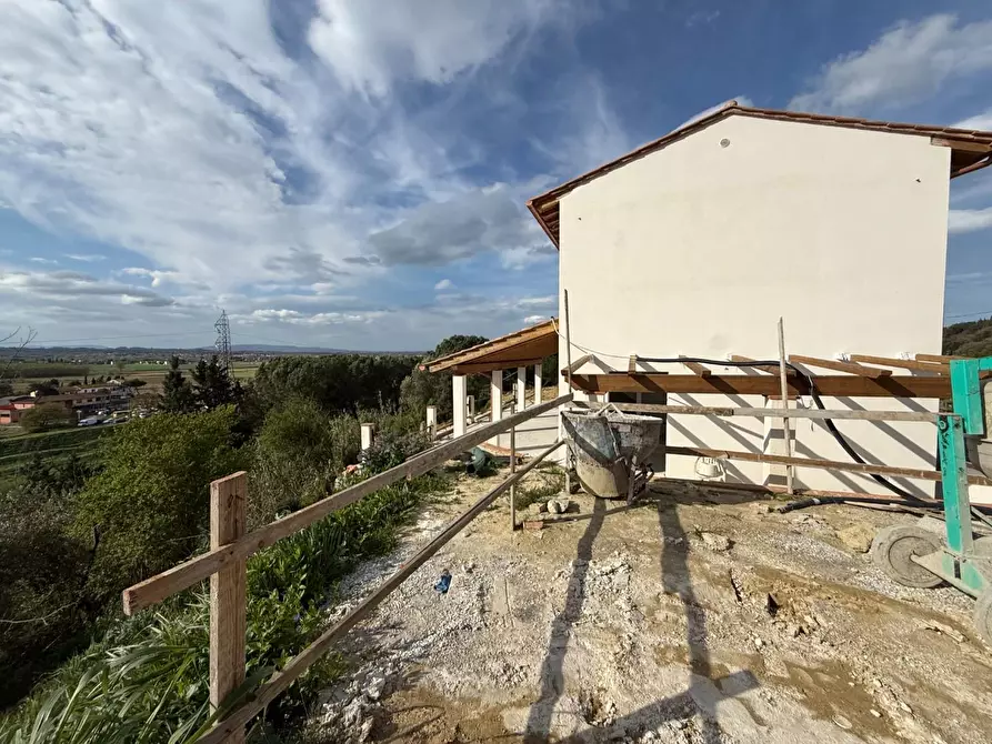 Immagine 12 di Villa in vendita  a Santa Maria A Monte
