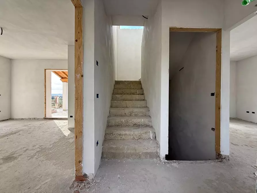 Immagine 34 di Villa in vendita  a Santa Maria A Monte