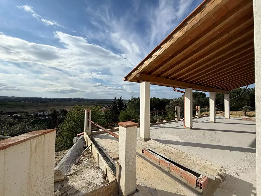 Immagine 42 di Villa in vendita  a Santa Maria A Monte